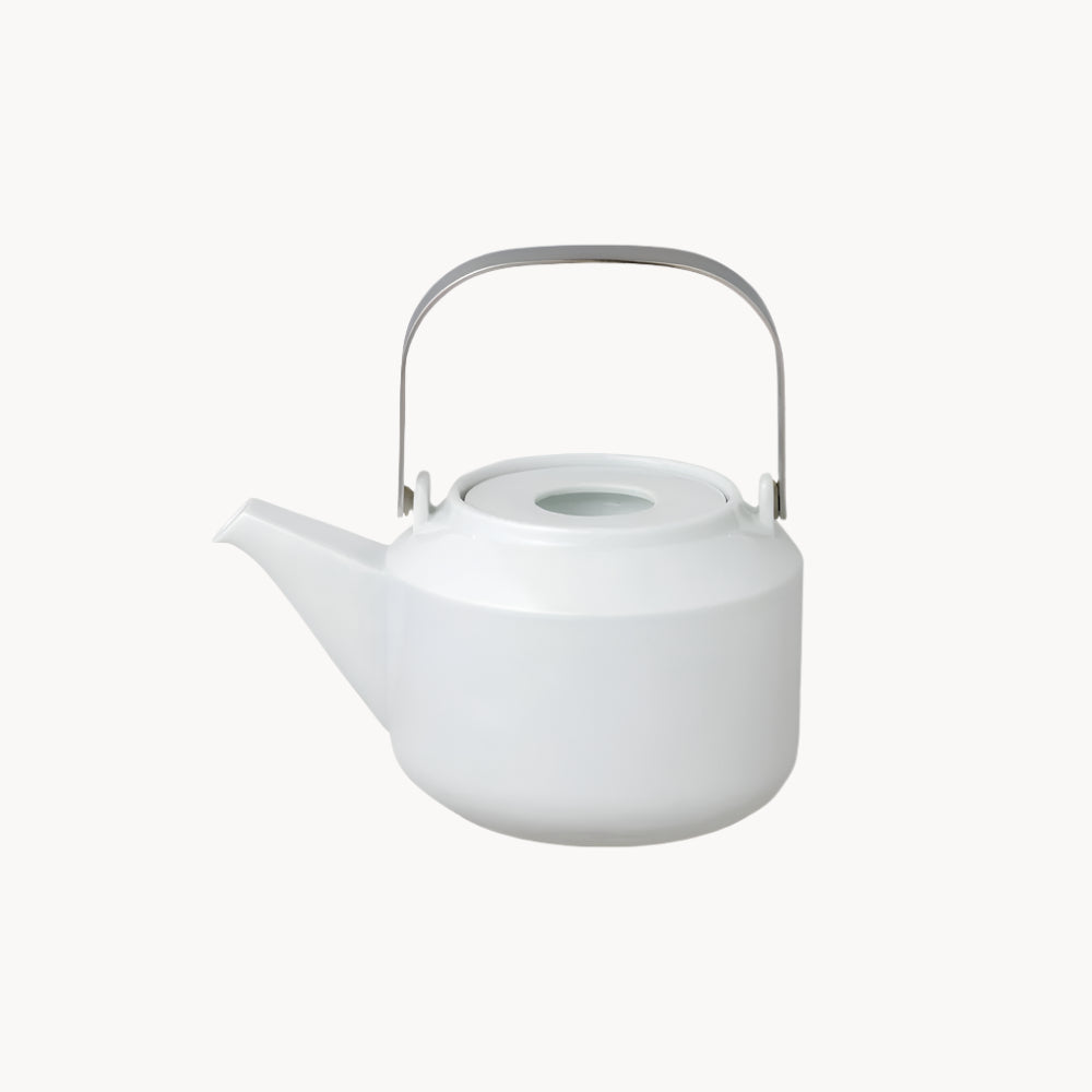 Photo of LEAVES TO TEA Teapot 600ml ( White ) [ KINTO ] [ Tea Equipment ]