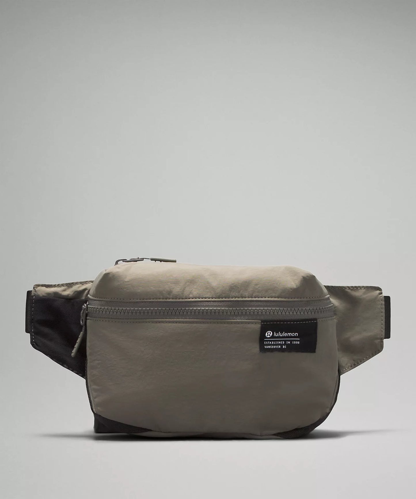 Clean Lines Belt Bag 2L